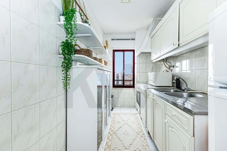 Apartamento T2 para Venda em Armação de Pera Foto 17