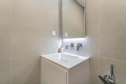 Apartamento T4 para Arrendamento em Carcavelos e Parede