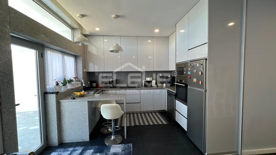 Apartamento T2 para Venda em Pedroso e Seixezelo Foto 6