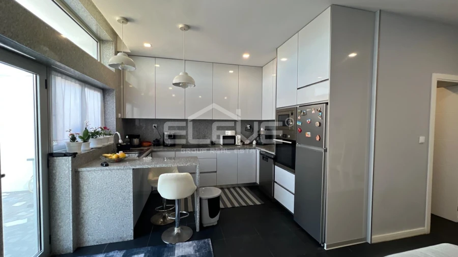 Apartamento T2 para Venda em Pedroso e Seixezelo Foto 5