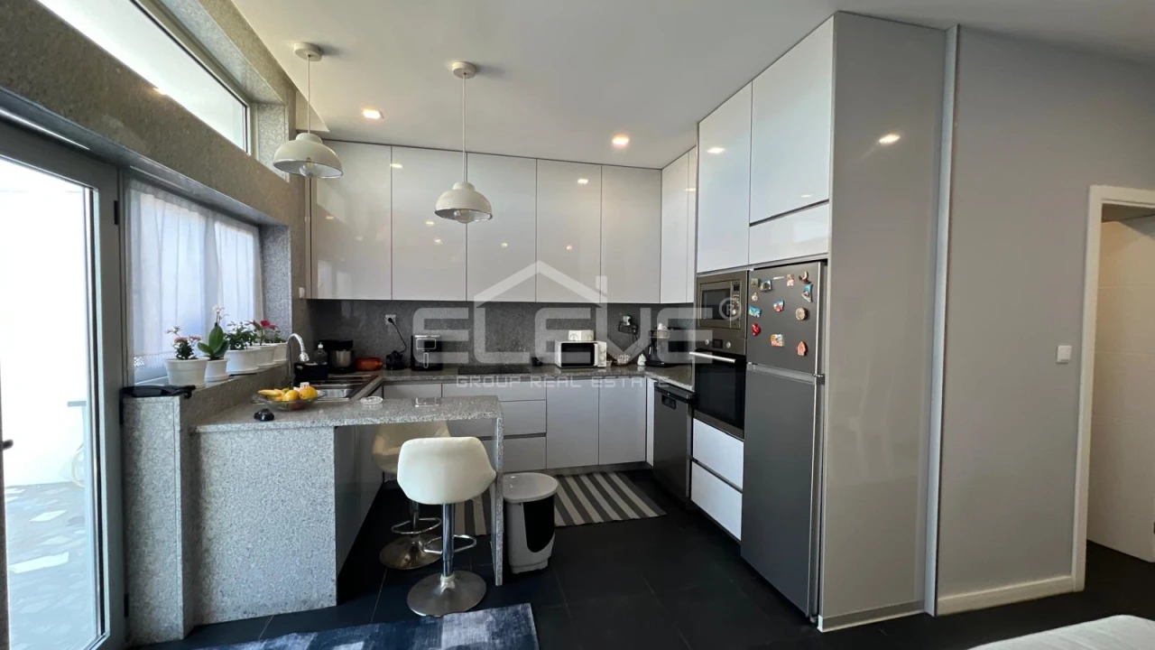 Apartamento T2 para Venda em Pedroso e Seixezelo Foto 5