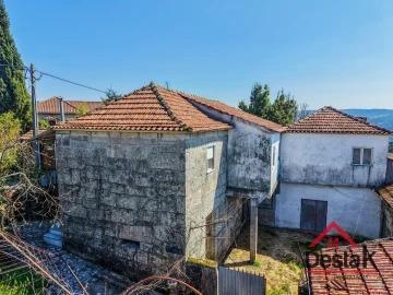 Moradia T3 para Venda em Pinho