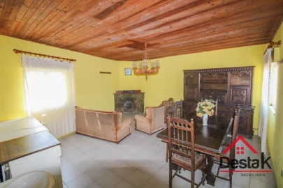 Moradia T3 para Venda em Pinho