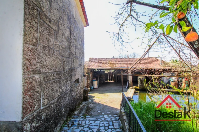 Moradia T3 para Venda em Pinho Foto 26