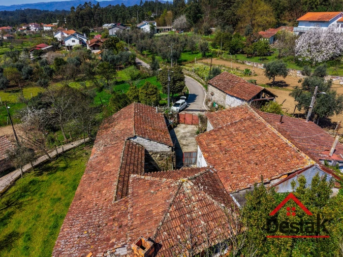 Moradia T3 para Venda em Pinho Foto 6