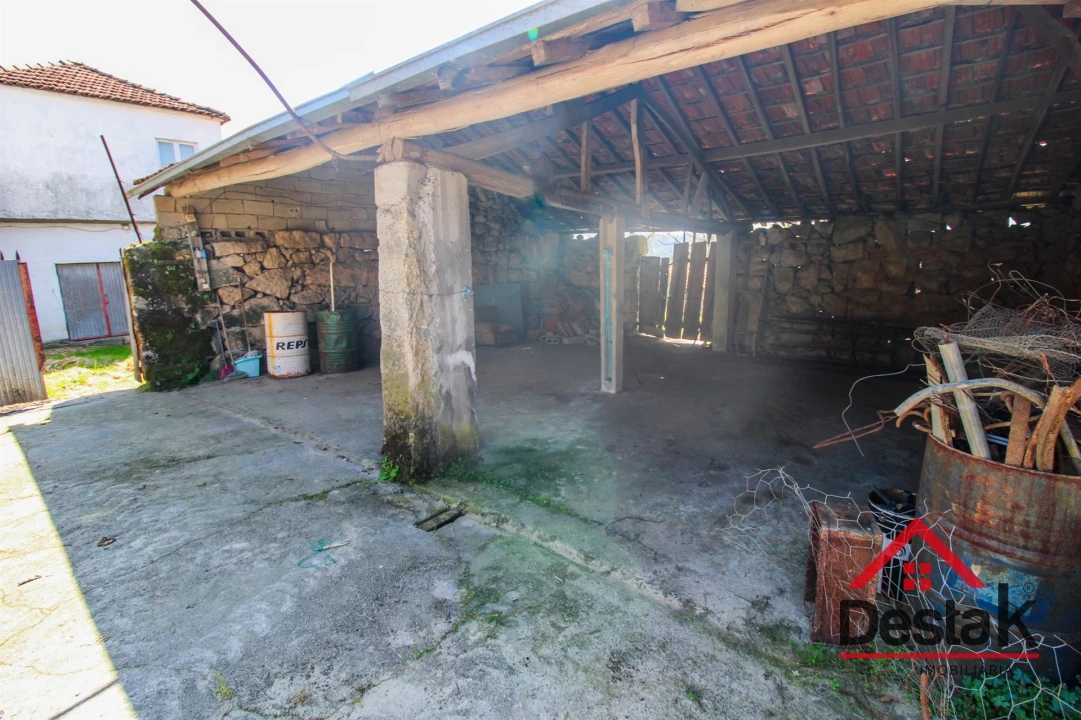 Moradia T3 para Venda em Pinho Foto 32