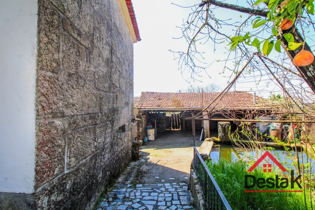 Moradia T3 para Venda em Pinho Foto 26