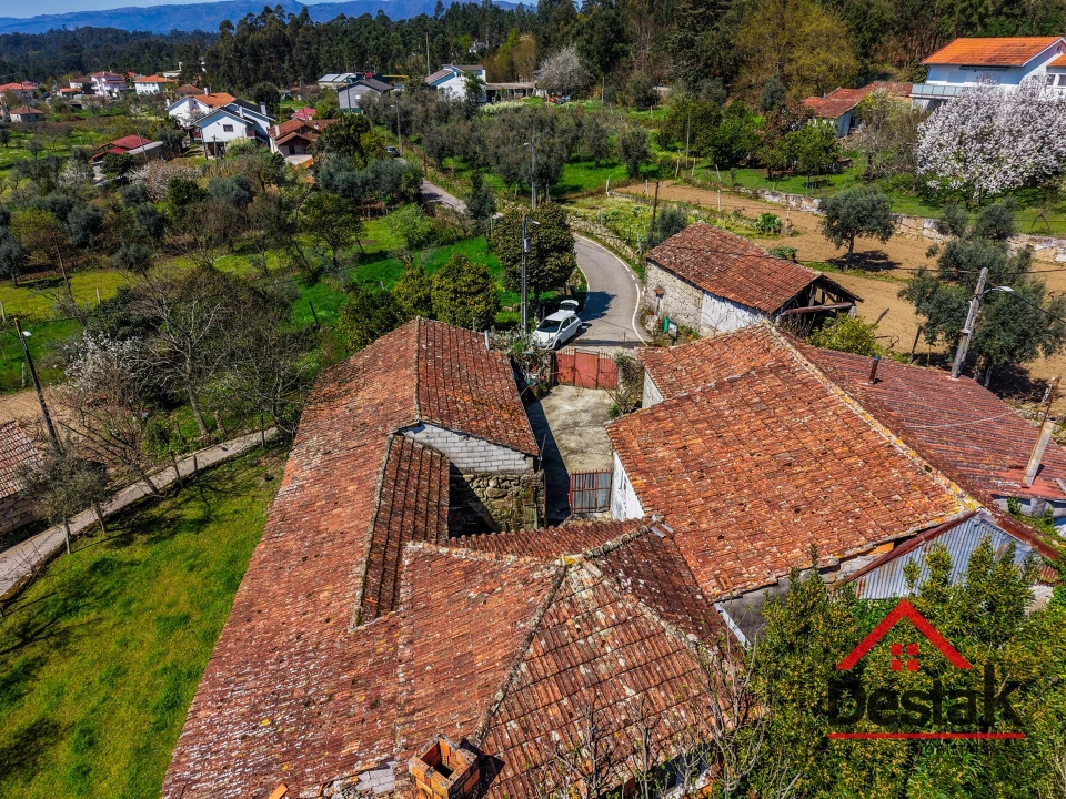 Moradia T3 para Venda em Pinho Foto 6