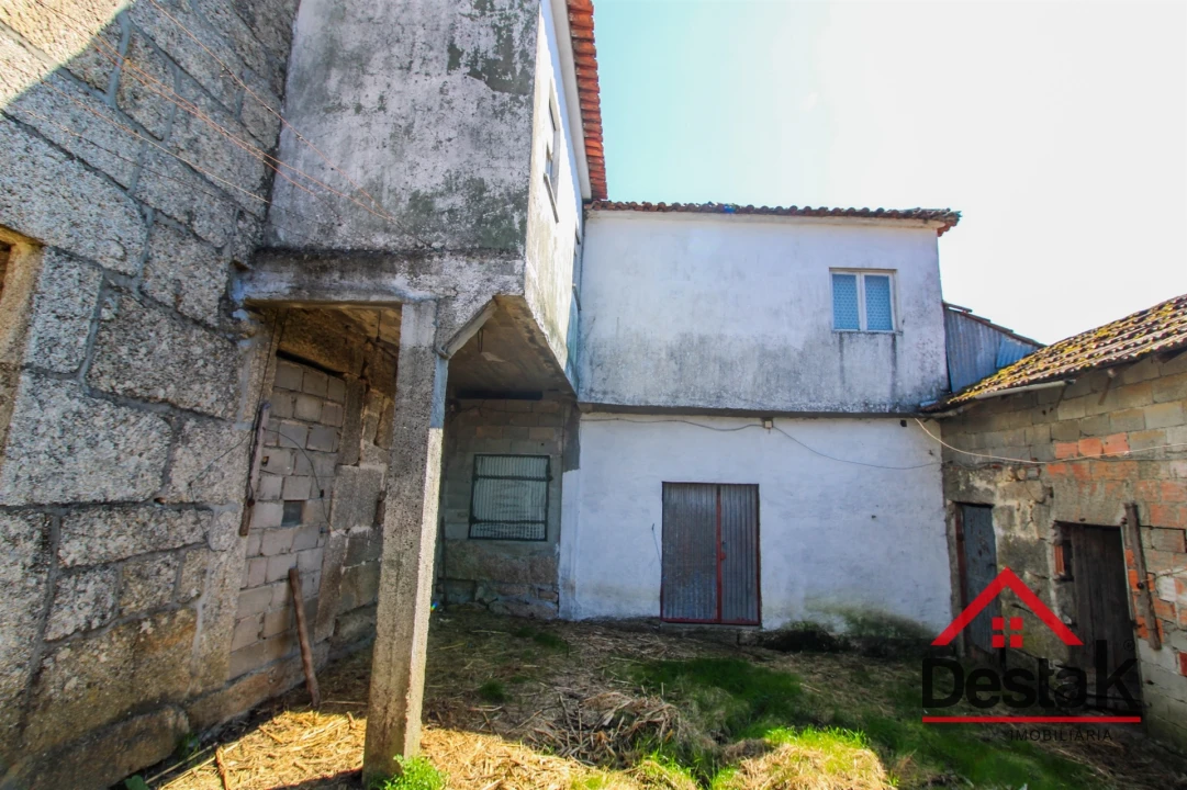 Moradia T3 para Venda em Pinho Foto 34