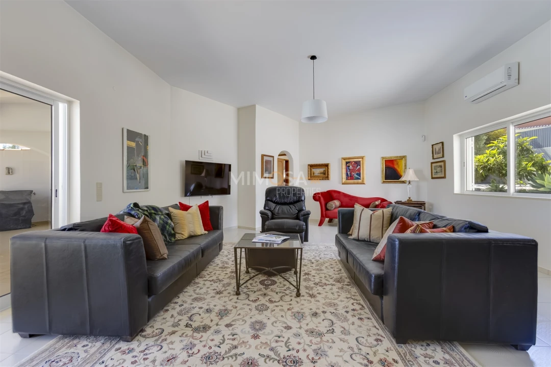 Moradia T7 para Venda em Portimão Foto 12