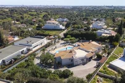 Moradia T7 para Venda em Portimão