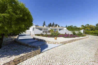 Moradia T7 para Venda em Portimão