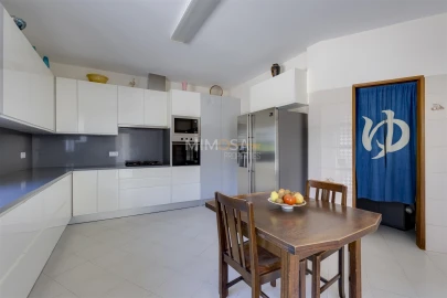 Moradia T7 para Venda em Portimão