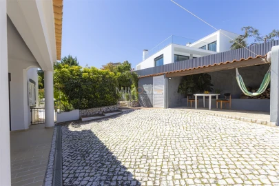 Moradia T7 para Venda em Portimão