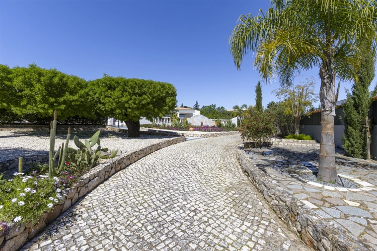 Moradia T7 para Venda em Portimão Foto 2