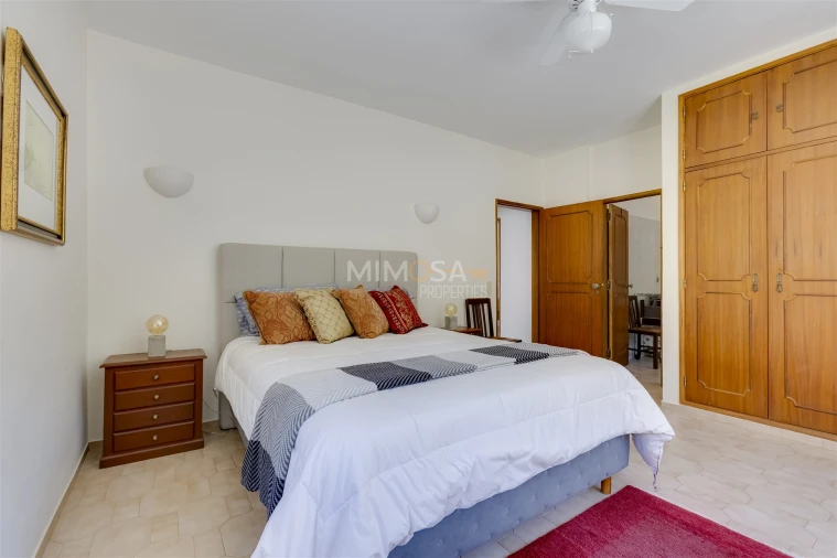 Moradia T7 para Venda em Portimão Foto 14