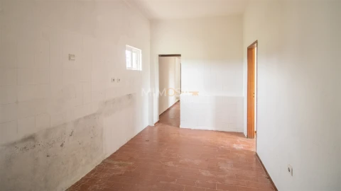 Quinta T6 para Venda em Lagos (São Sebastião e Santa Maria)