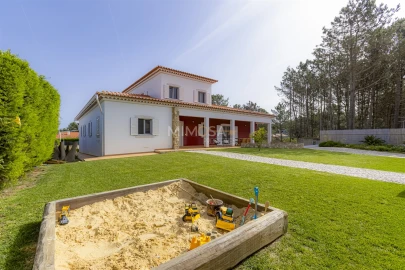 Moradia T4 para Venda em Aljezur