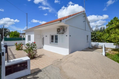 Moradia T3 para Venda em Torres Novas (Santa Maria, Salvador e Santiago)