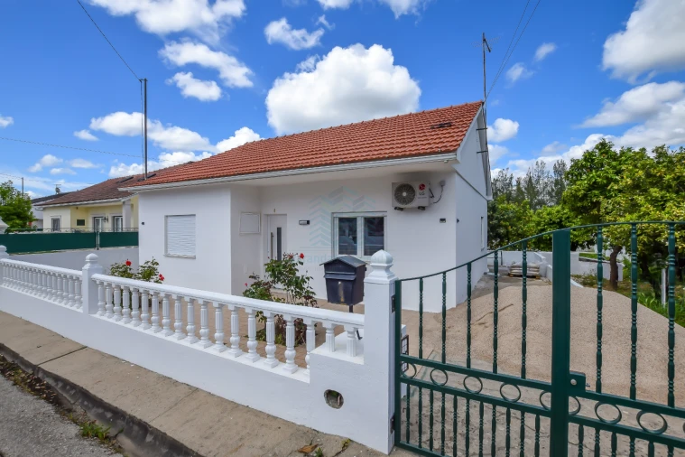 Moradia T3 para Venda em Torres Novas (Santa Maria, Salvador e Santiago) Foto 46