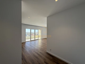 Apartamento T3 para Venda em Tavarede