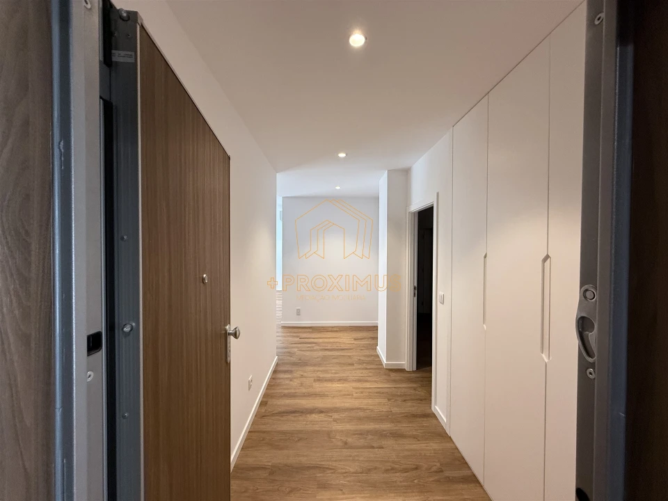 Apartamento T3 para Venda em Tavarede Foto 2