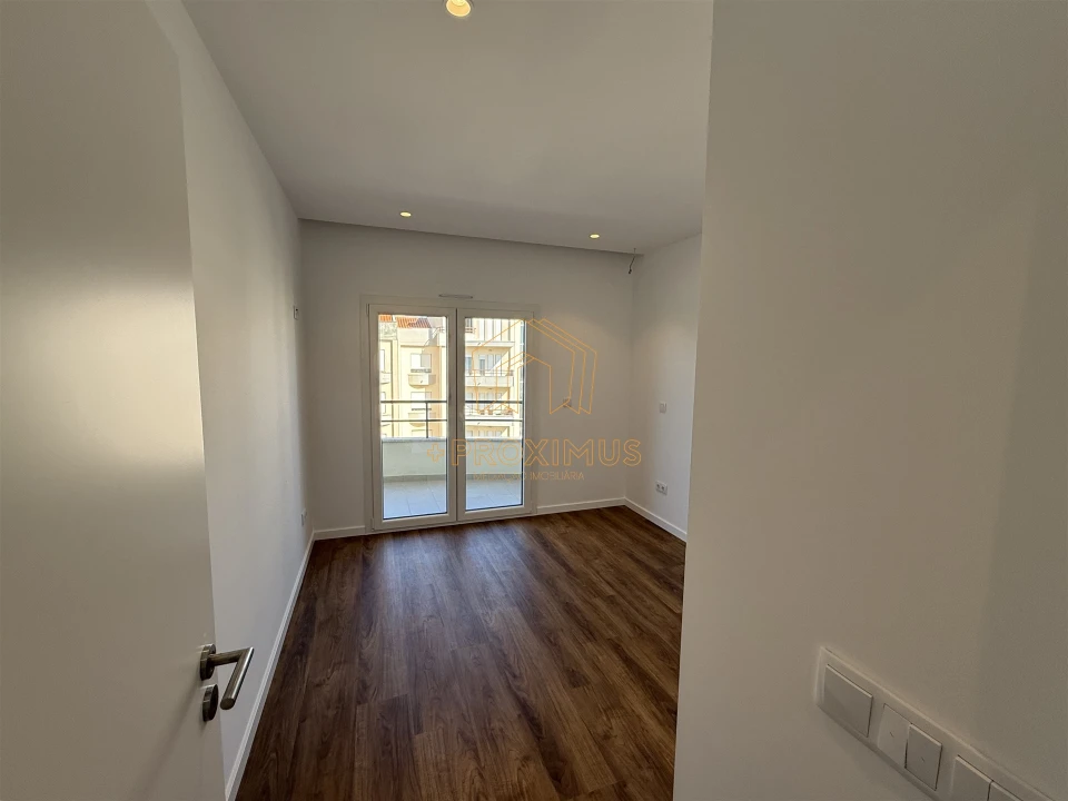 Apartamento T3 para Venda em Tavarede Foto 23
