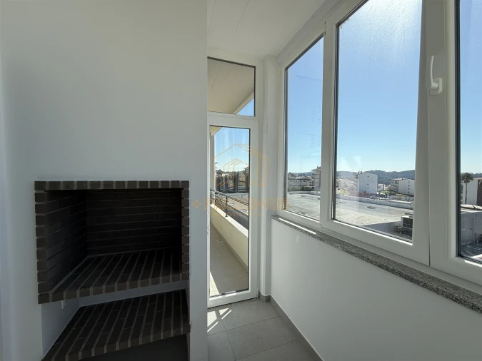 Apartamento T3 para Venda em Tavarede Foto 17