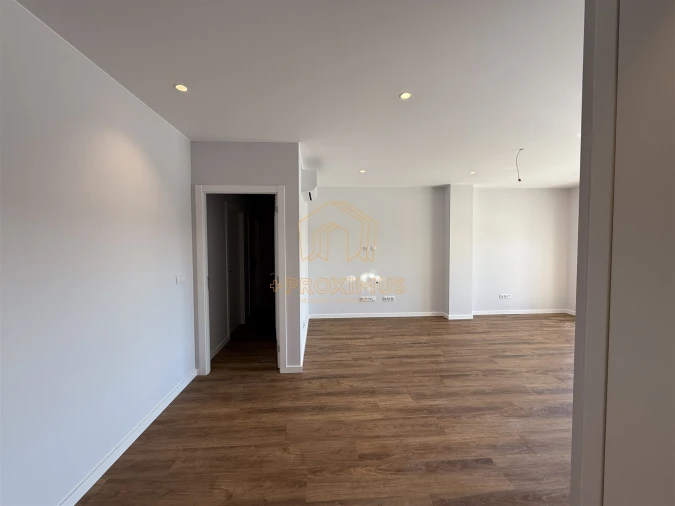 Apartamento T3 para Venda em Tavarede Foto 4