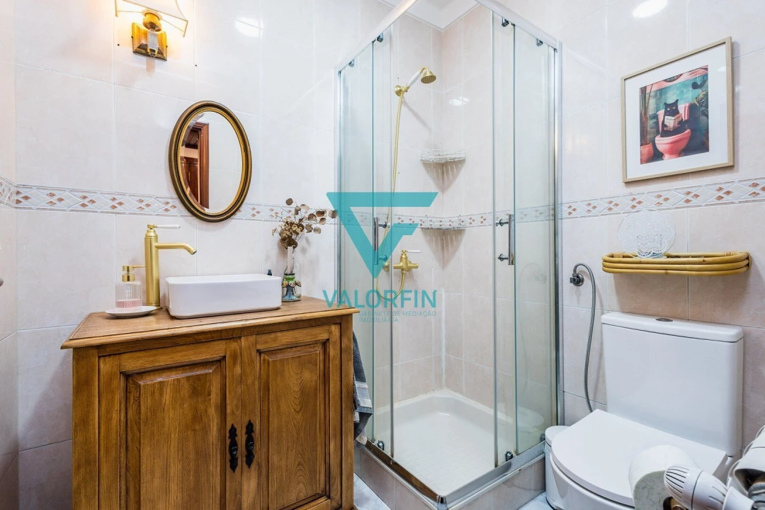 Apartamento T3 para Venda em Leiria, Pousos, Barreira e Cortes Foto 16