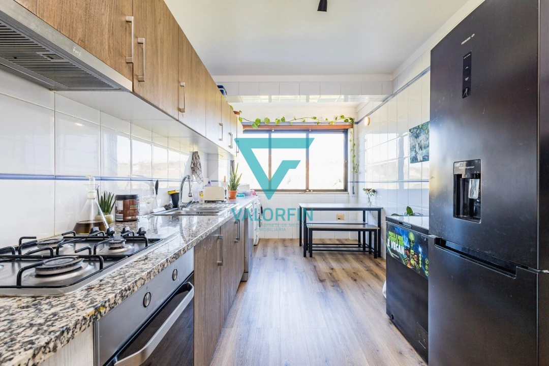 Apartamento T3 para Venda em Leiria, Pousos, Barreira e Cortes Foto 7