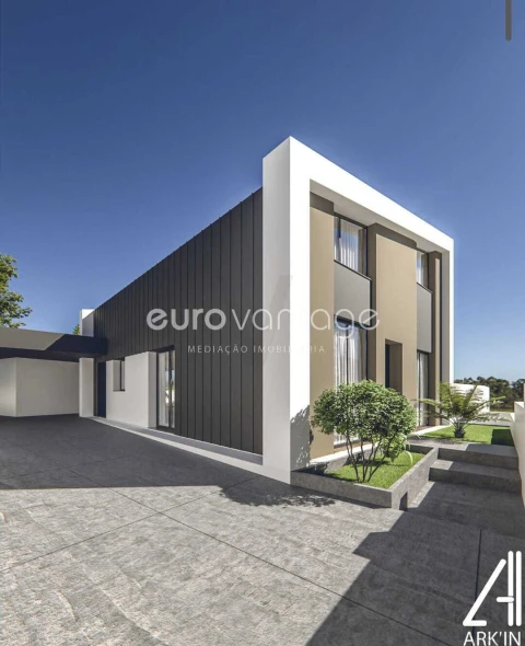 Moradia T2 para Venda em Leiria, Pousos, Barreira e Cortes