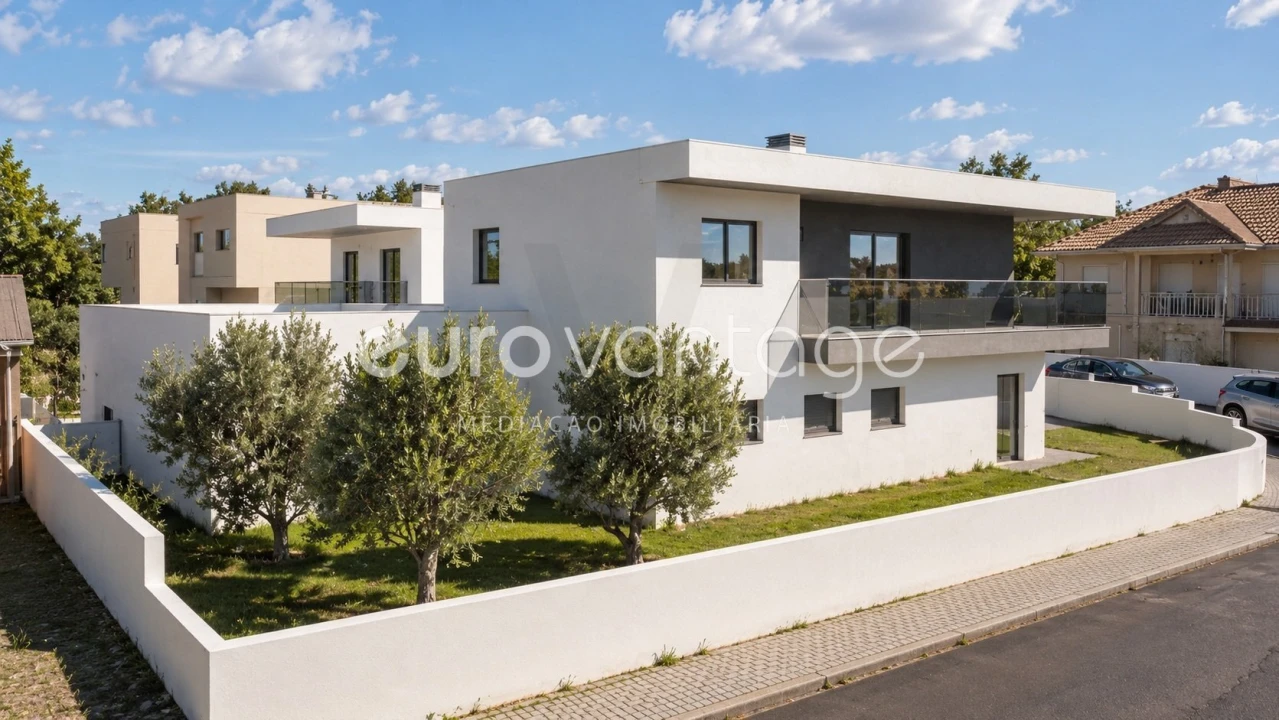 Moradia T4 para Venda em Souto da Carpalhosa e Ortigosa Foto 4