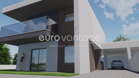 Moradia T4 para Venda em Souto da Carpalhosa e Ortigosa