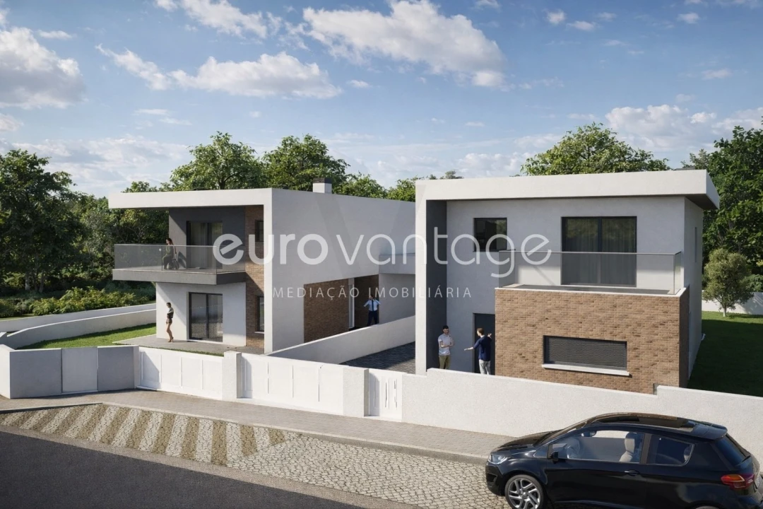 Moradia T4 para Venda em Souto da Carpalhosa e Ortigosa Foto 1