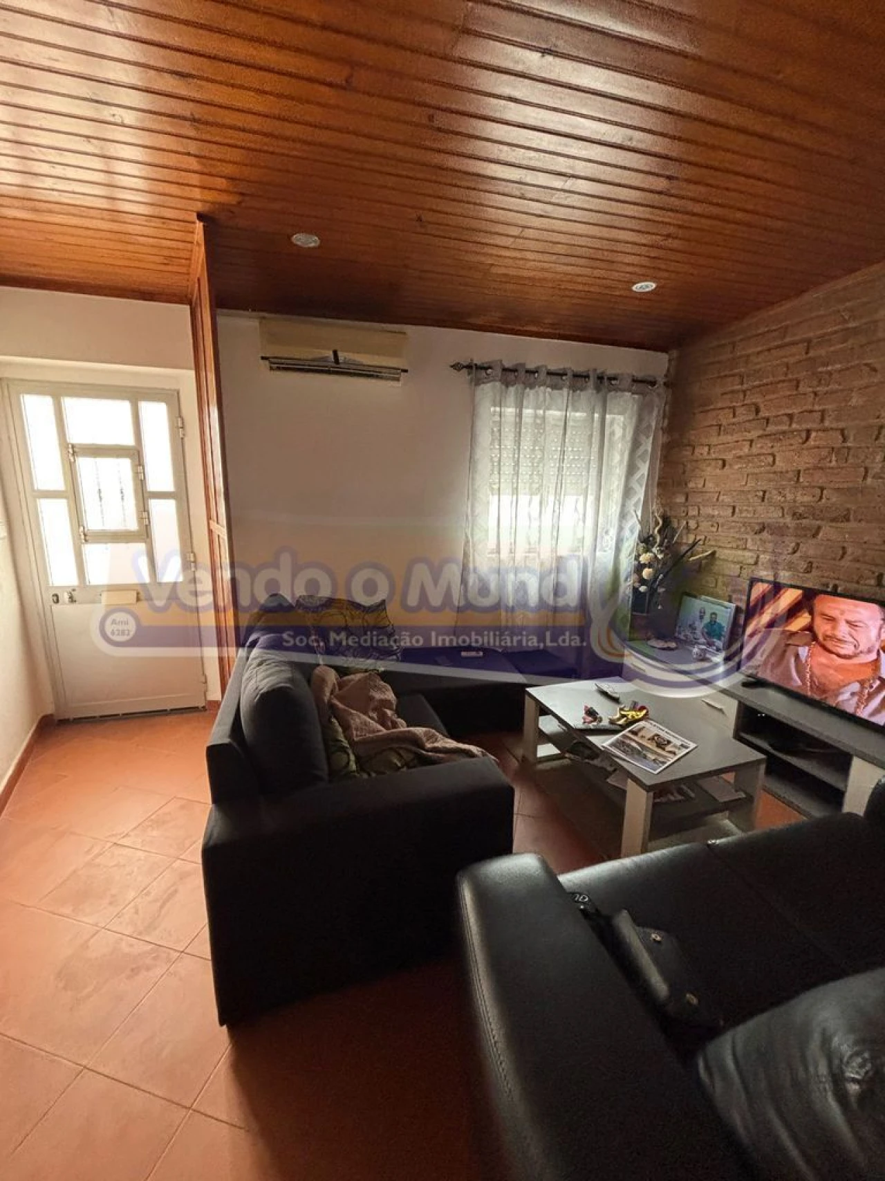 Moradia T1 para Venda em Mora Foto 2