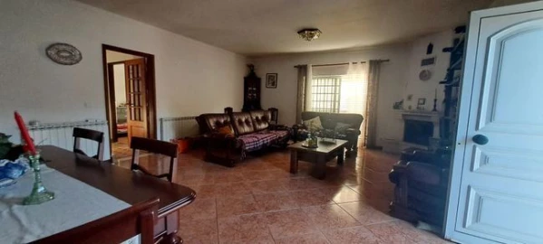 Moradia T4 para Venda em Antuzede e Vil de Matos