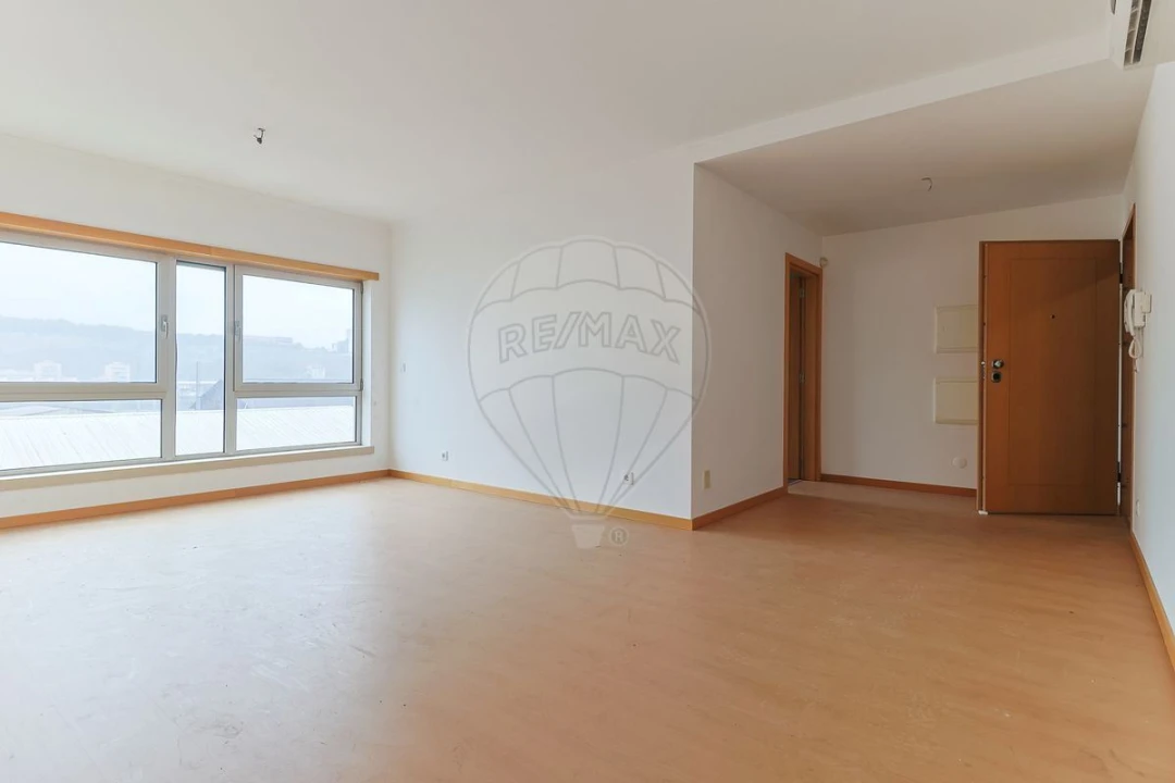 Apartamento T3 para Venda em Sé Nova, Santa Cruz, Almedina e São Bartolomeu Foto 9