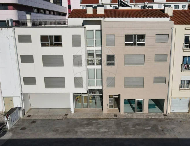 Apartamento T3 para Venda em Sé Nova, Santa Cruz, Almedina e São Bartolomeu Foto 3