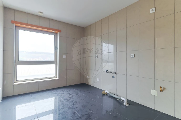 Apartamento T3 para Venda em Sé Nova, Santa Cruz, Almedina e São Bartolomeu Foto 21