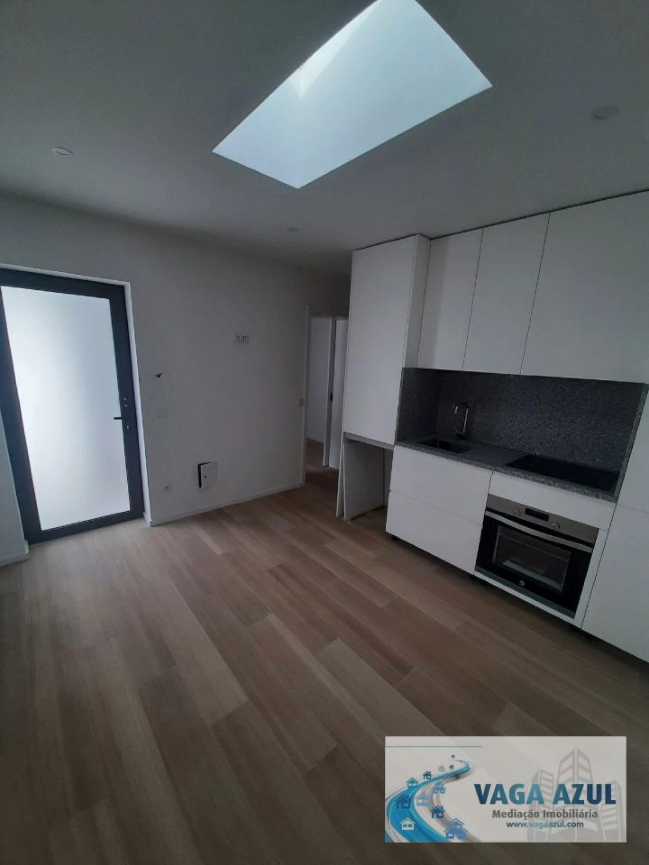 Apartamento T1 para Arrendamento em Ramalde Foto 1
