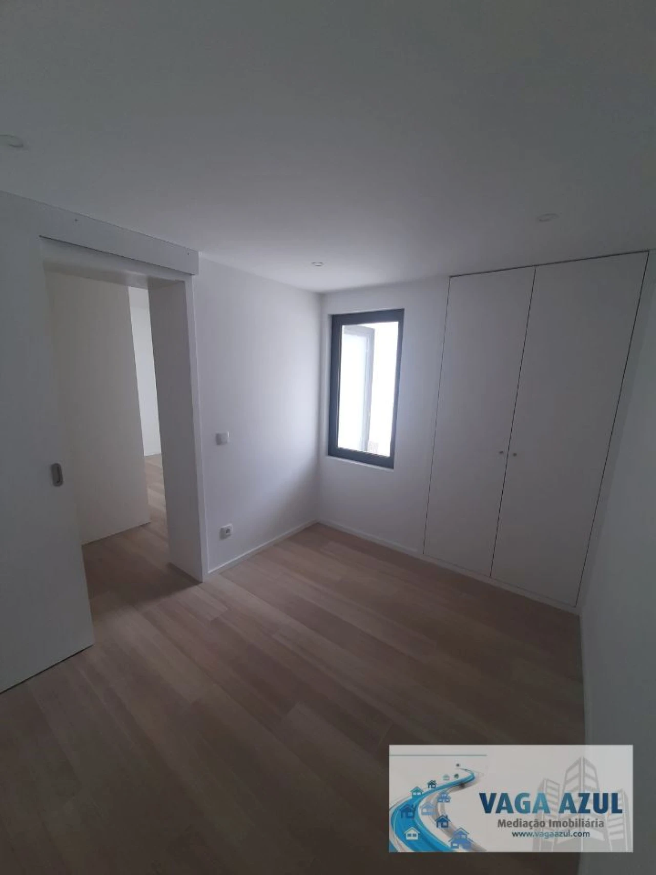 Apartamento T1 para Arrendamento em Ramalde Foto 3