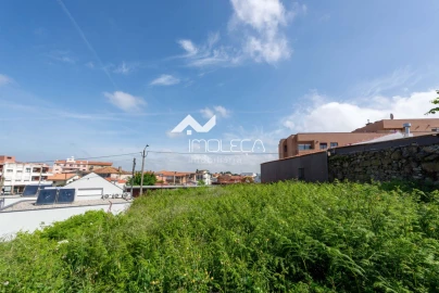 Terreno Comércio / Armazém para Venda em Perafita, Lavra e Santa Cruz do Bispo