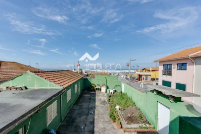 Moradia T2 para Venda em Perafita, Lavra e Santa Cruz do Bispo