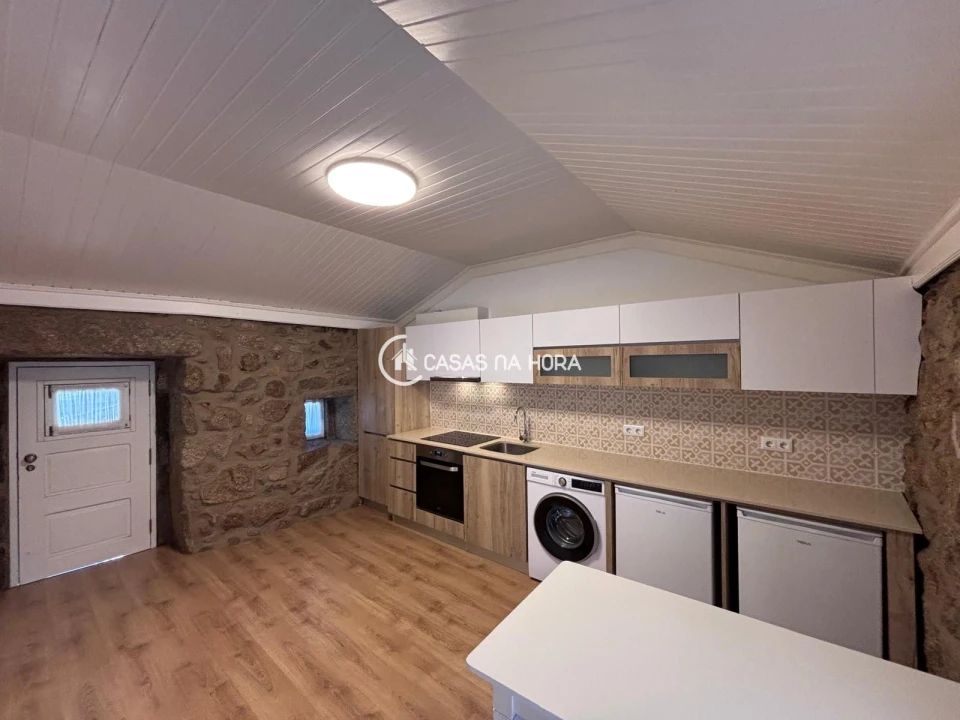 Moradia T1 para Arrendamento em Povolide Foto 4