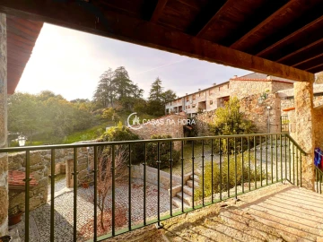 Moradia T1 para Arrendamento em Povolide