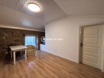 Moradia T1 para Arrendamento em Povolide