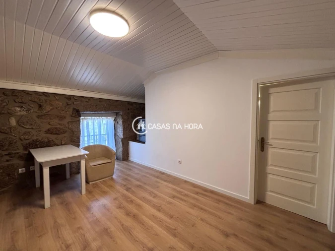 Moradia T1 para Arrendamento em Povolide Foto 5