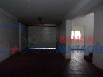 Moradia T4 para Venda em Castro Daire