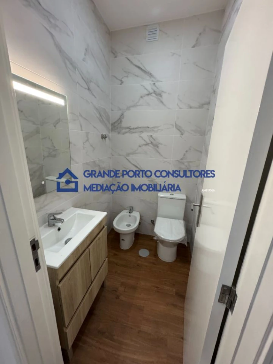 Apartamento T3 para Venda em Aguas Santas Foto 3